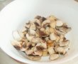 Tocanita de ciuperci cu aripioare de pui-4