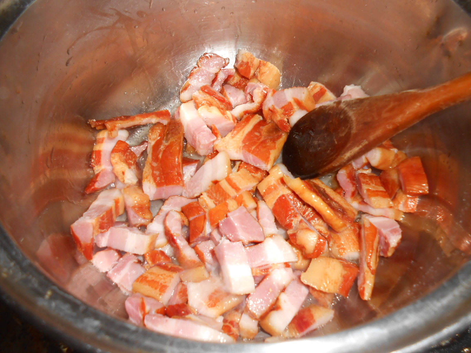 Ciorba de fasole boabe cu piept de porc afumat
