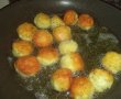 Bulete din cartofi cu telemea si cascaval-5