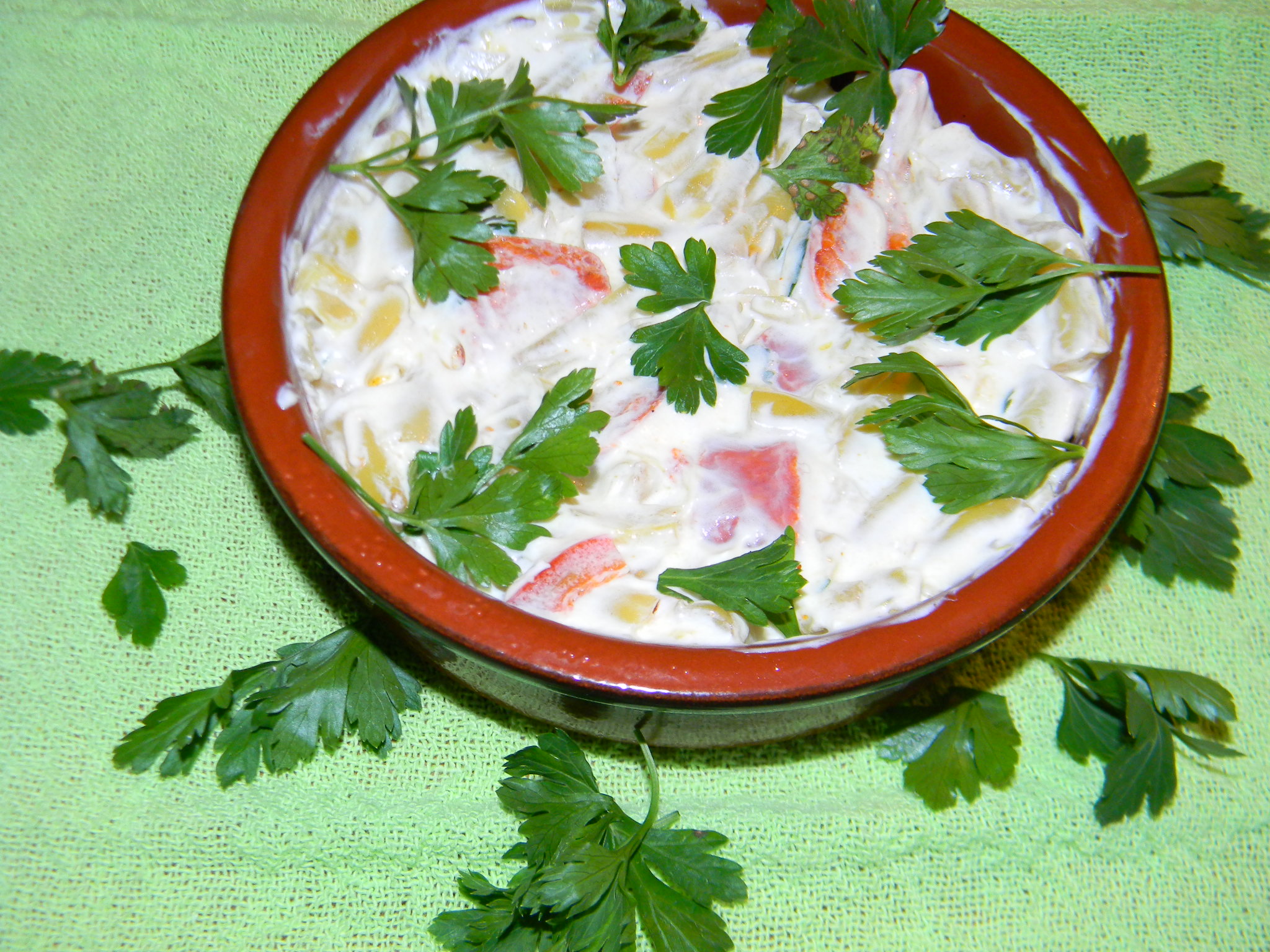 Salata de fasole cu chorizo