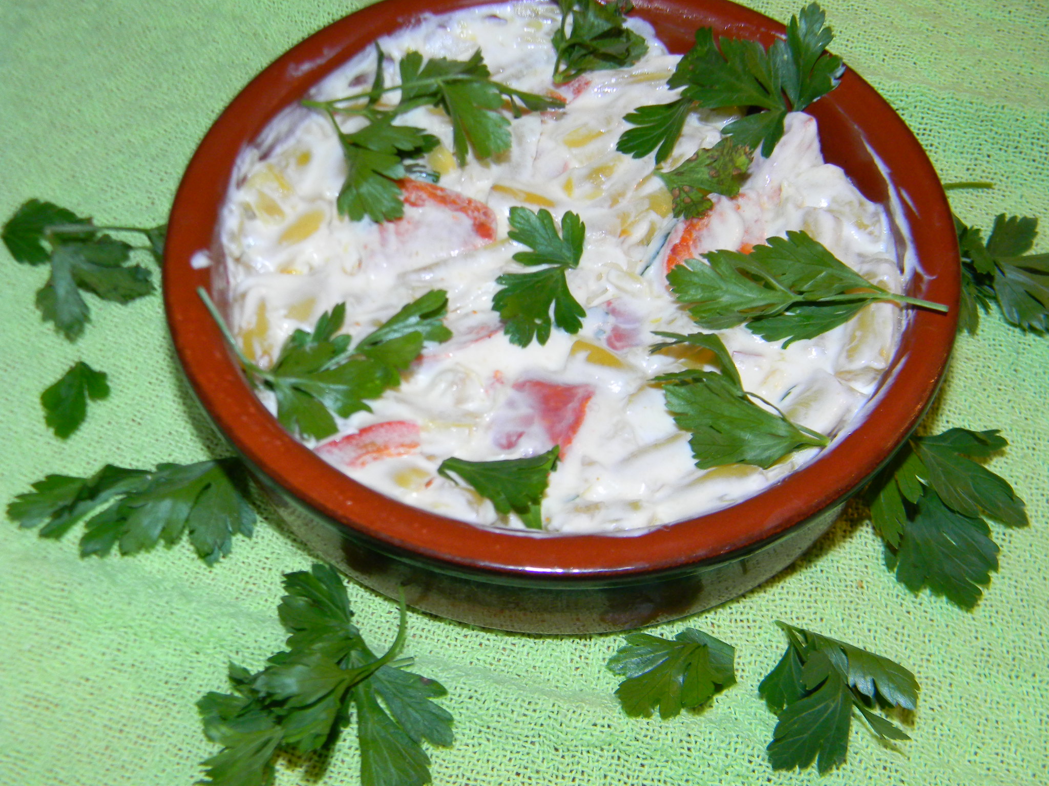 Salata de fasole cu chorizo