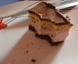 Tort cu mousse de capsuni si glazura de ciocolata-6