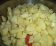Garnitura de cartofi,ceapa si ardei la tigaie-4