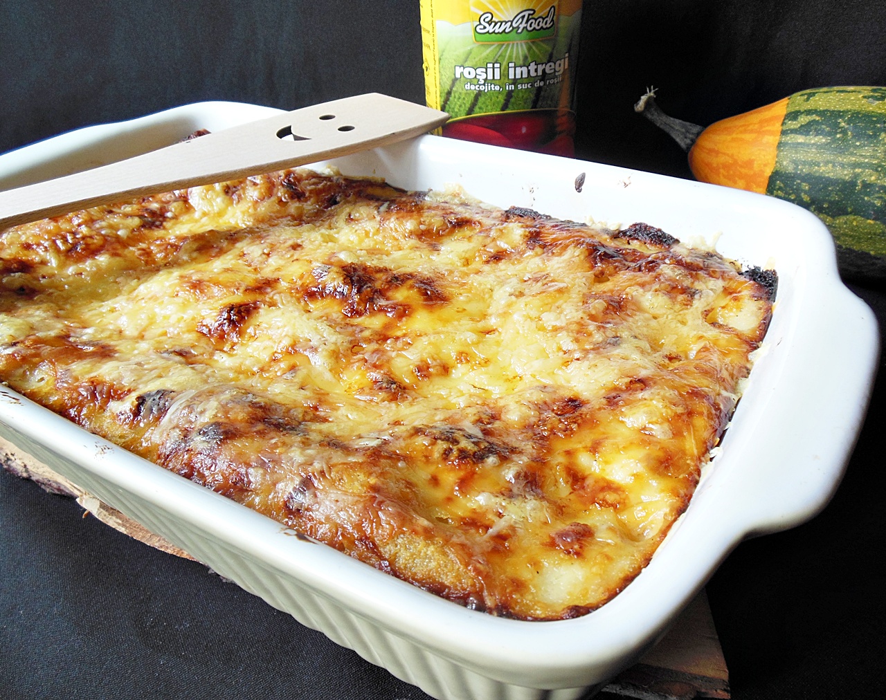 Lasagna cu Carne: Reteta savuroasa si usor de pregatit pentru o cina in familie