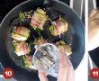 Rulouri din piept de pui, cu bacon si carnaciori (Reteta video)-4