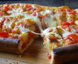 Pizza cu legume si mozzarella-0