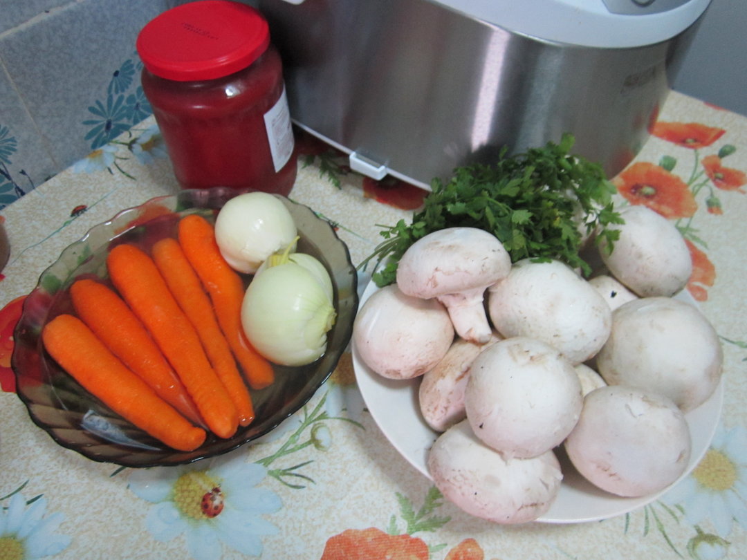 Mancare de ciuperci cu morcov-Multicooker