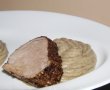 Muschiulet de porc in crusta de chimen cu piper si piure de linte-8