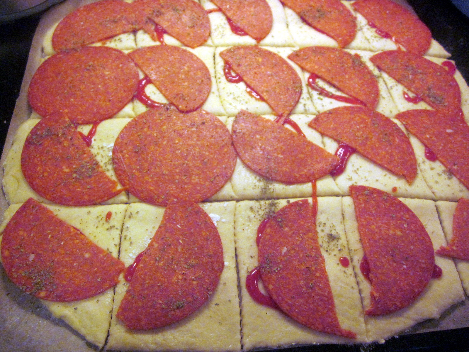 Bucăți de pizza umplute