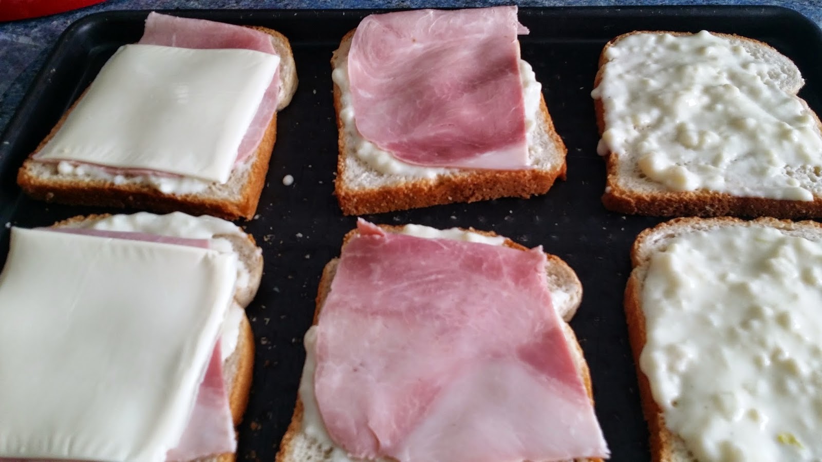 Sandwich la cuptor: Croque-Monsieur