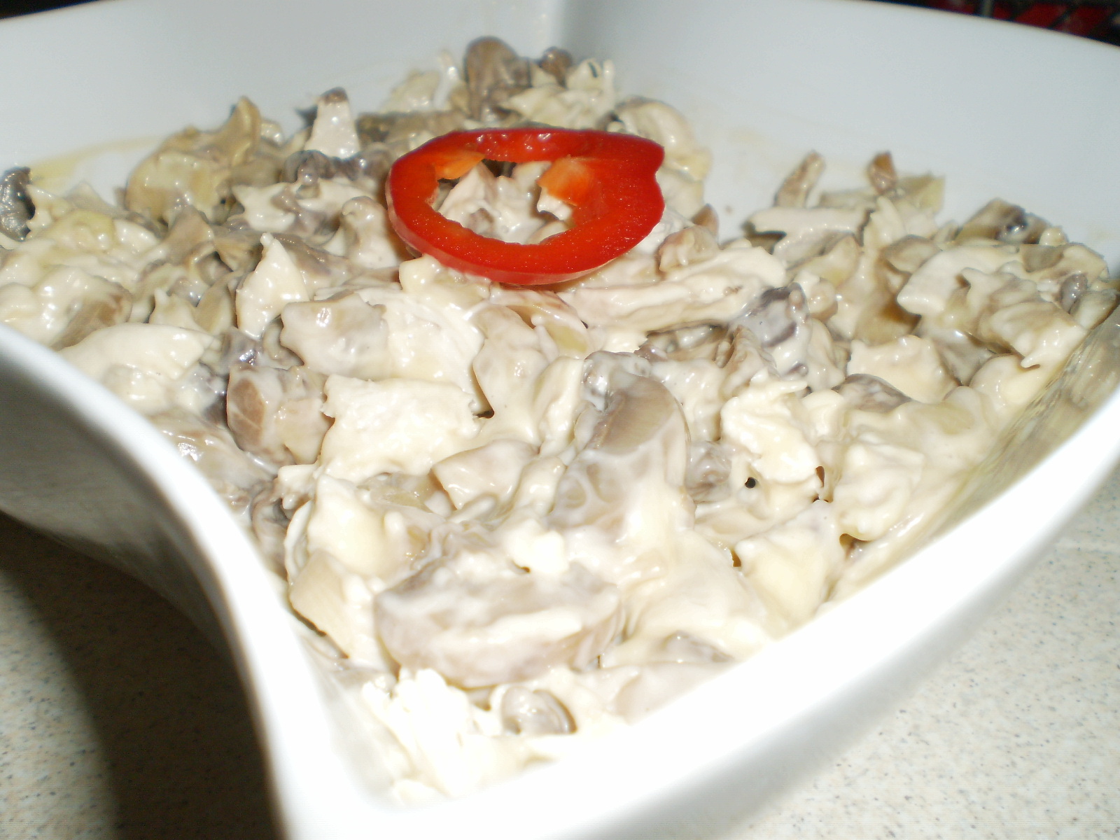 Salata de pui cu ciuperci