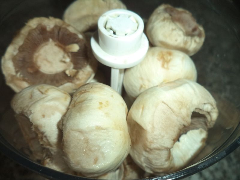 Ciorba de ciuperci cu galuste si fidea
