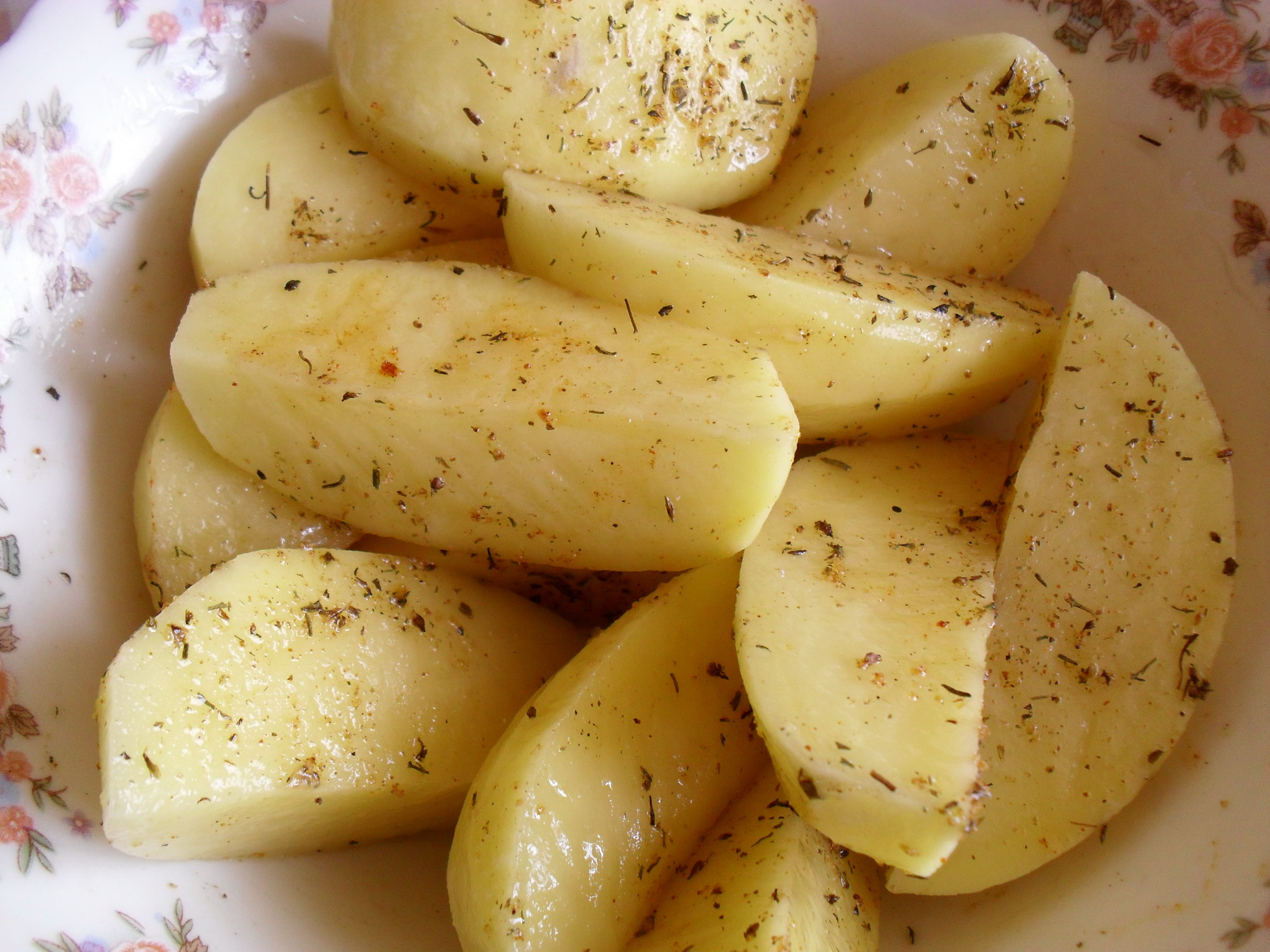 Pulpe de pui cu cartofi aromati la cuptor