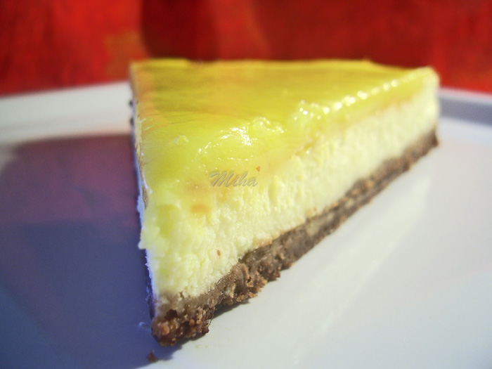 Cheesecake with lemon curd