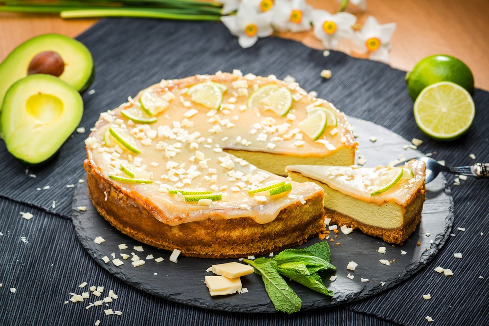 Cheesecake cu avocado si caramel cu lime- reteta video