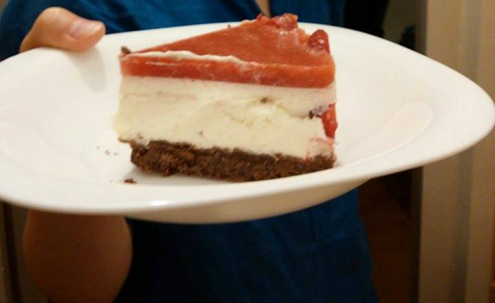 Cheesecake cu mascarpone si capsuni