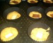 Muffins cu cirese si ciocolata-1