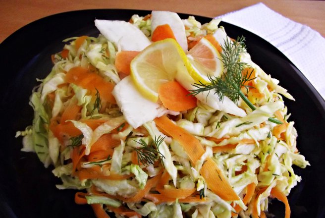 Salata de varza cu morcov si telina