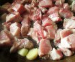Carne de porc in sos de rosii cu smantana-0