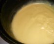 Prajitura cu mango caramelizat, crema de vanilie si frisca-3