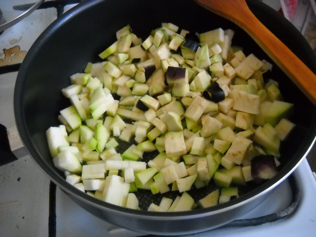 Paste cu sos de legume