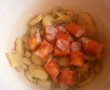 Tagliatelle cu ciuperci, carnati si sos de rosii cu usturoi-2