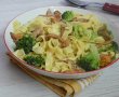 Tagliatelle cu broccoli si galbiori-0