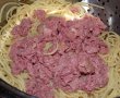Spaghetti cu conserva din carne si sos de rosii cu usturoi-20