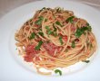 Spaghetti cu conserva din carne si sos de rosii cu usturoi-31