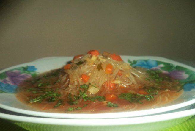 Supa picanta cu taitei din orez