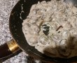 Reteta Ciuperci cu sos alb si smantana, o textura cremoasa greu de refuzat-1