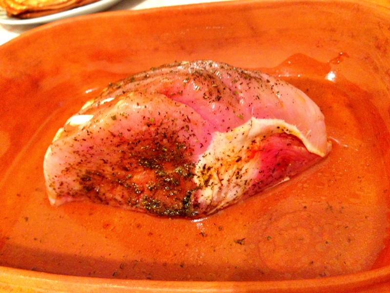 Pulpa de porc marinata in vas de lut