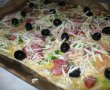 Pizza cu salam uscat-12