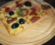 Pizza cu salam uscat-15