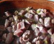Tocana de cartofi cu carne de porc in vas de lut-0