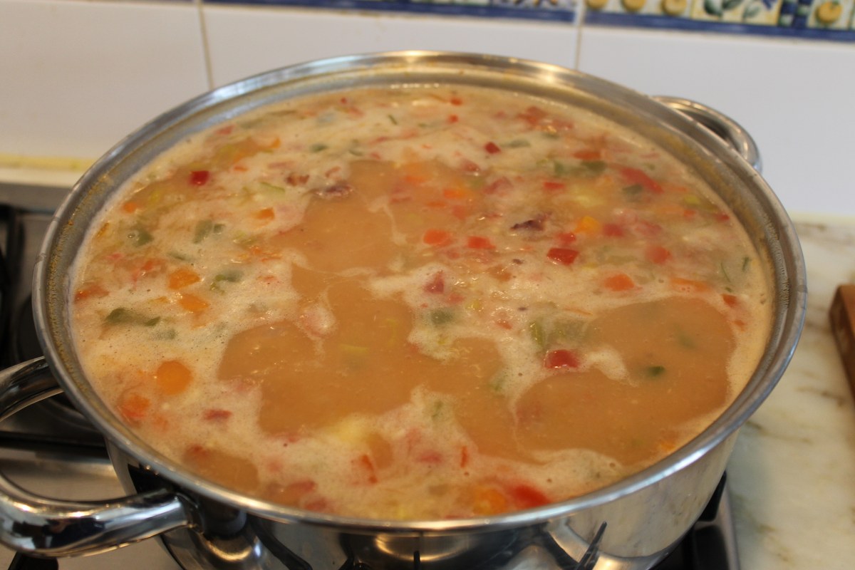 Supa de fasole uscata cu ciolan afumat