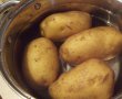 Cartofi la cuptor, umpluti cu branzeturi-7