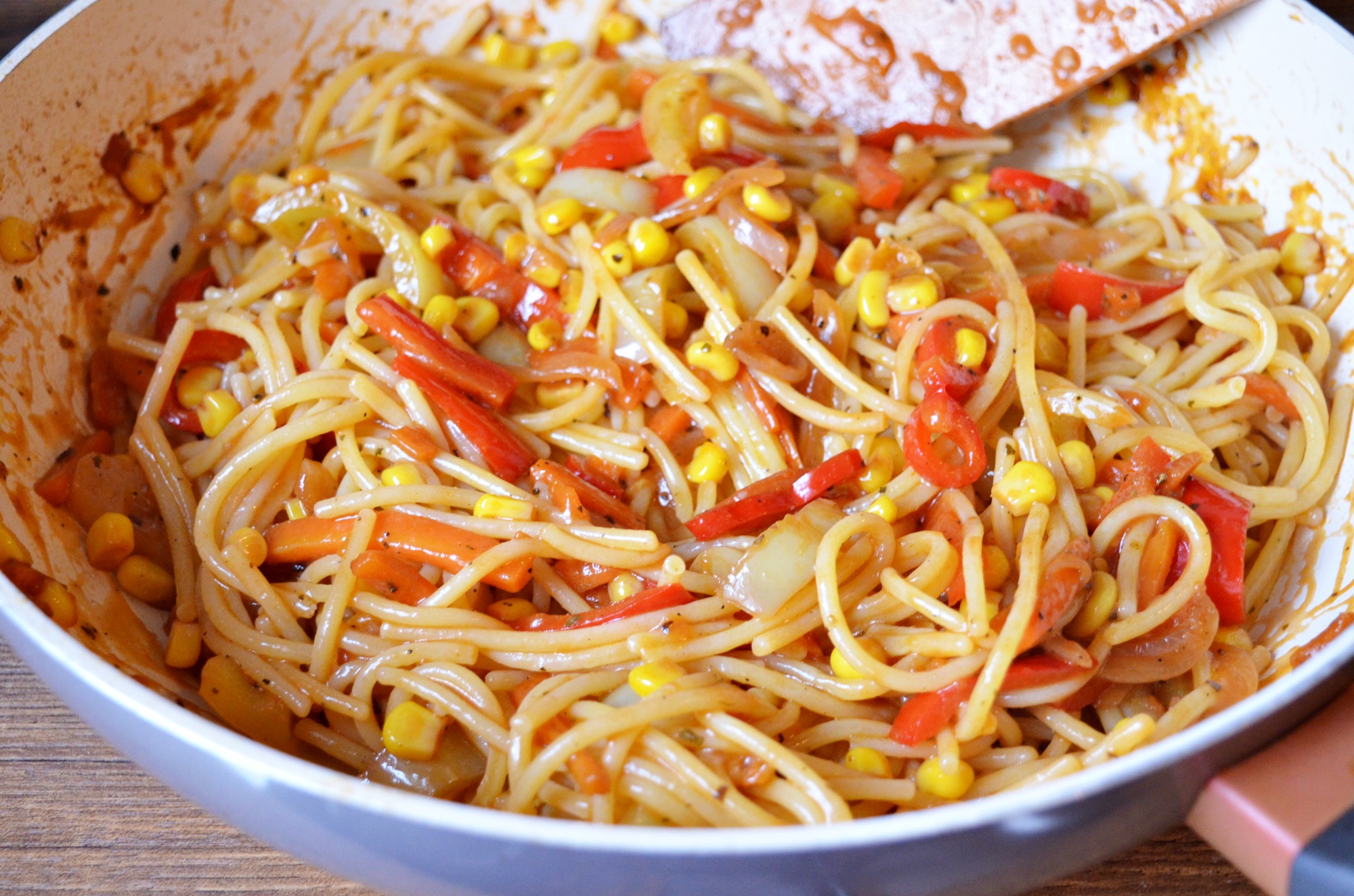 Spaghetti fara gluten cu legume
