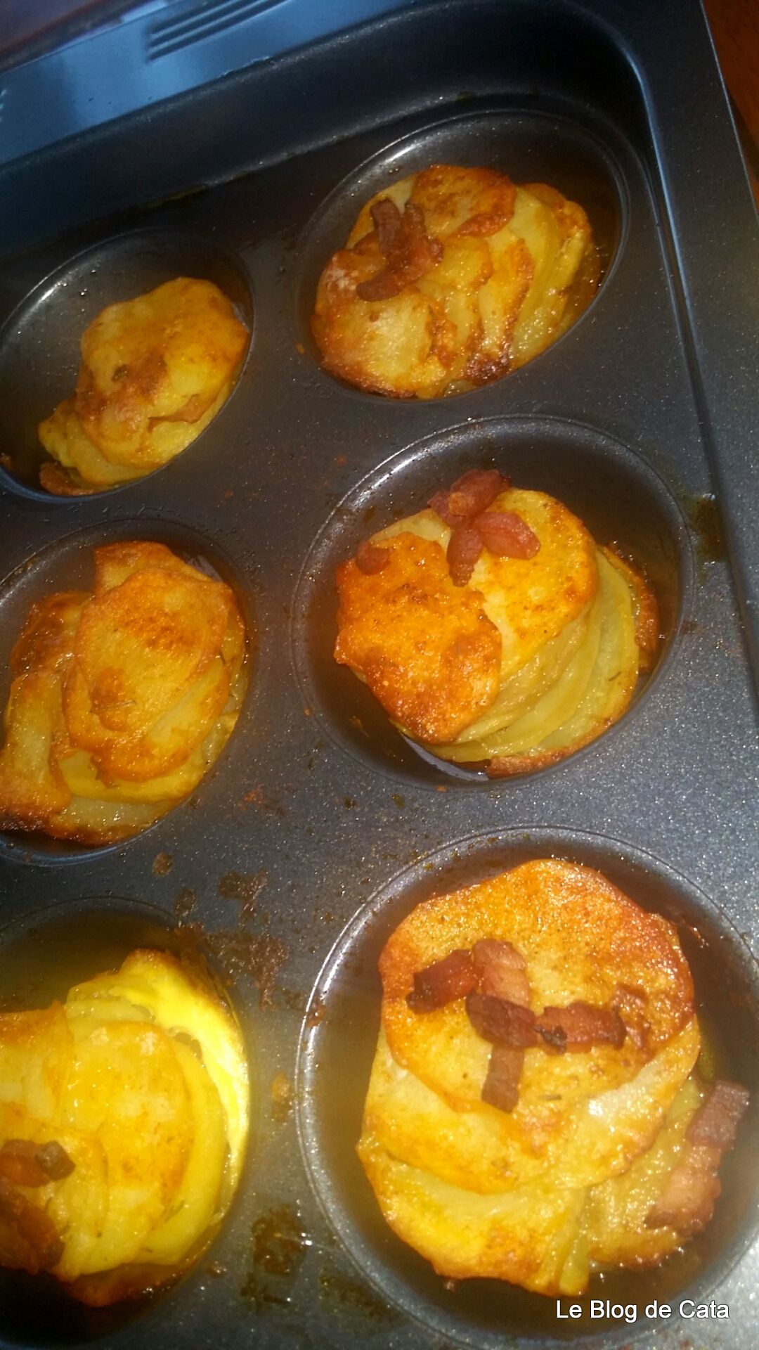 Muffins de Cartofi cu parmezan