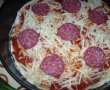 Pizza cu salam uscat si porumb-9