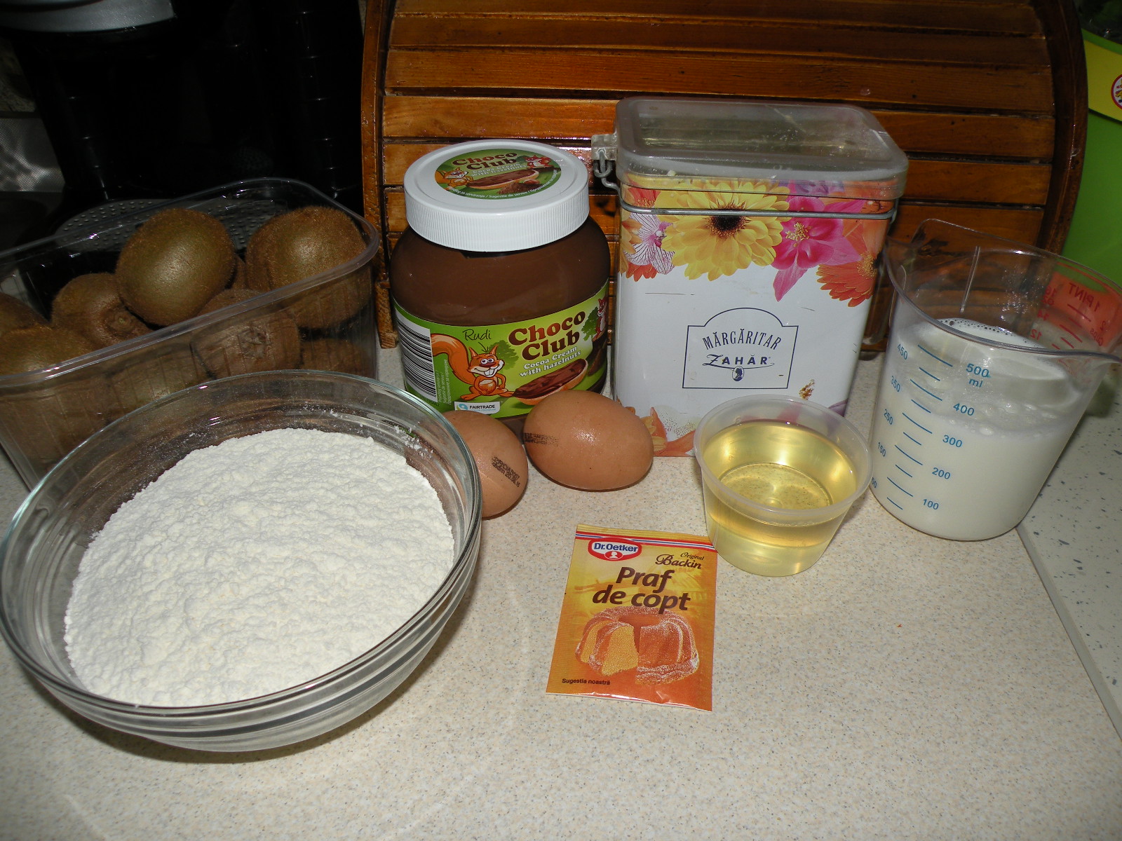 Prajitura cu crema de ciocolata si kiwi