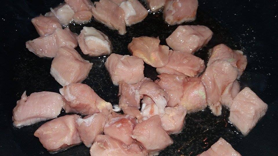 Paste tricolore cu muschi de porc