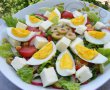 Salată cu ouă și telemea-8
