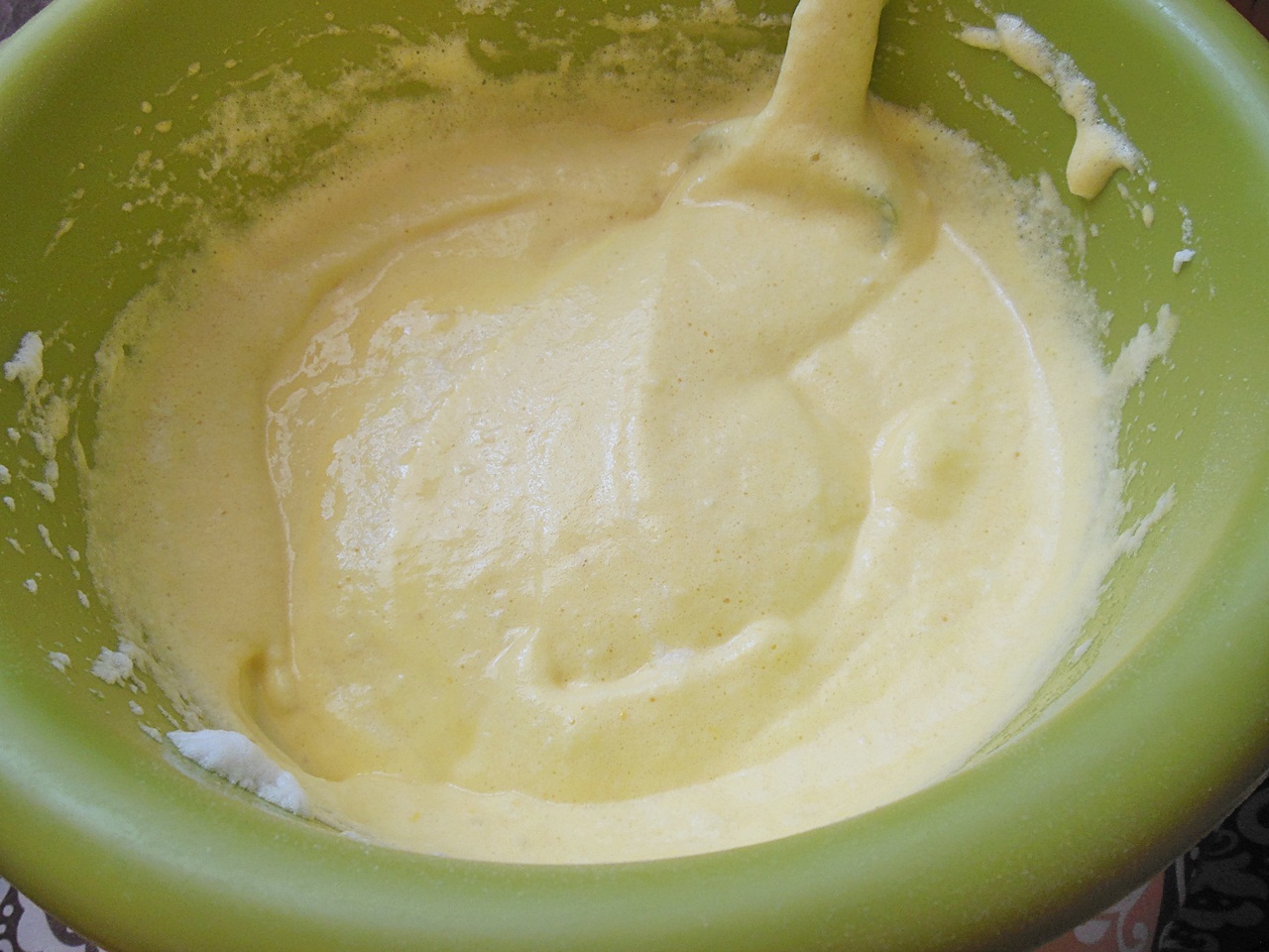 Prajitura cu crema de branza, iaurt si zmeura