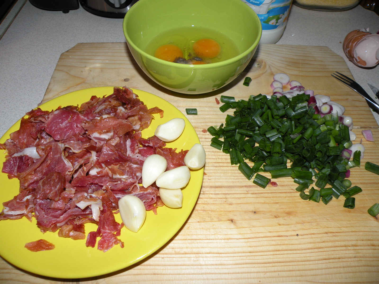Ciorba de salata verde cu bacon afumat si slanina