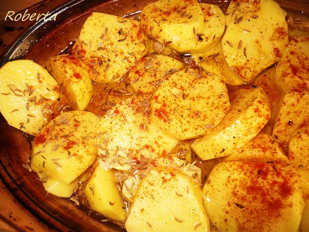 Cartofi cu chimen la cuptor