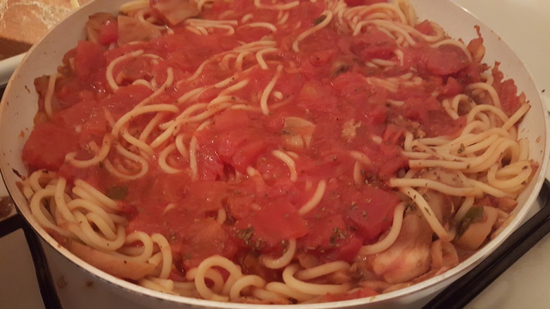 Spaghete cu ton si ciuperci