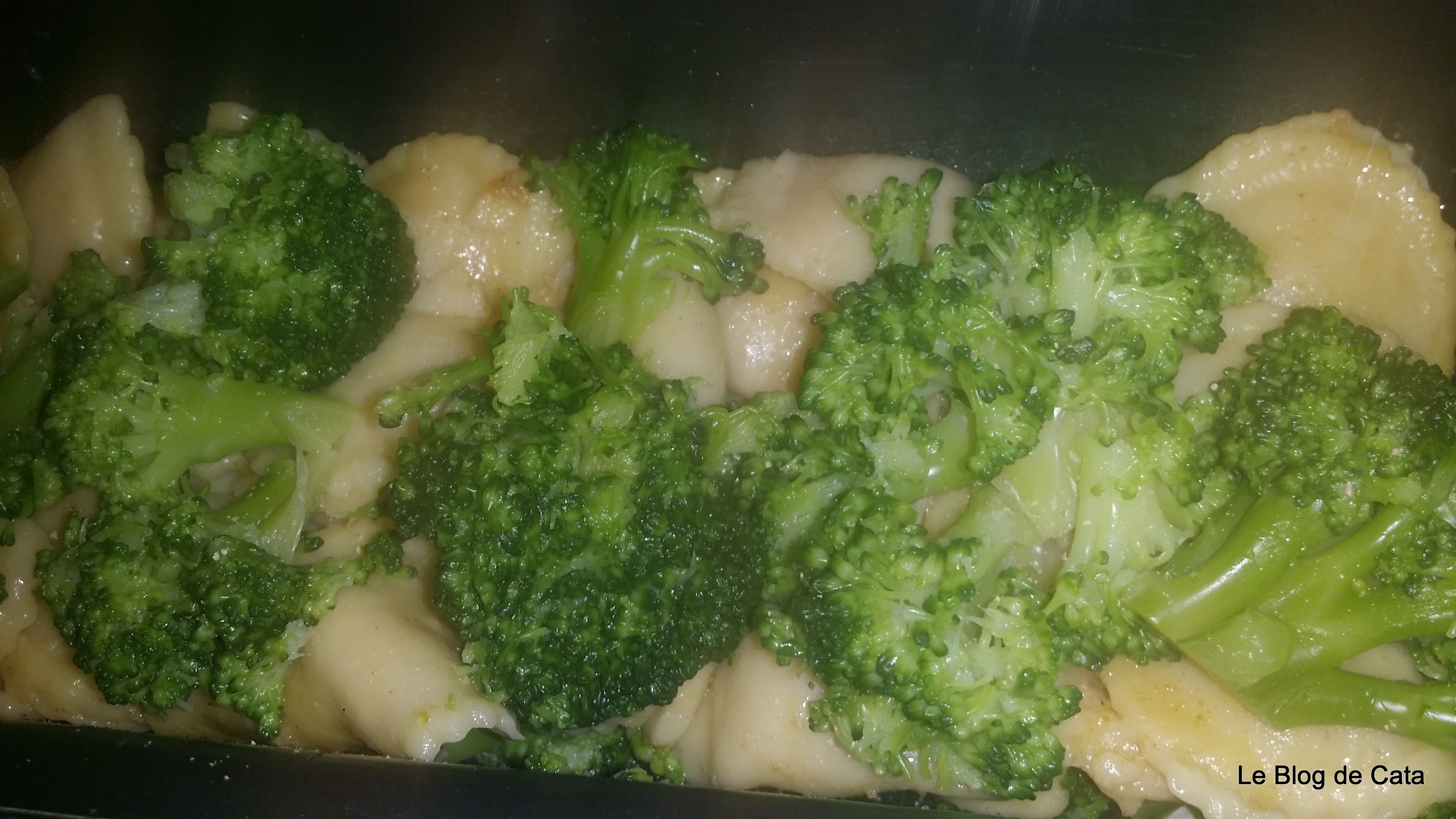 Chec cu raviolis si broccoli