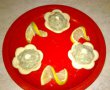 Floricele umplute cu pasta de avocado si conopida-1