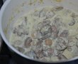 Ficatei de pui cu ciuperci in sos alb si garnitura de orez-8